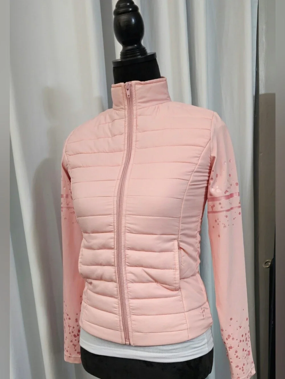 ⭐️ REBEL ⭐️ Make Your Mark ~ Lightweight puffer Warm Up Jacket 🩷🩷🩷❄️🍂